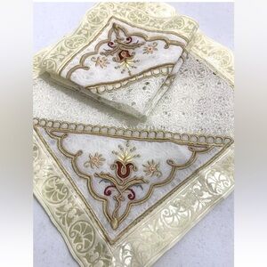 Set of 6 Napkins Embroidered Flower Motif Square Cream White Lace